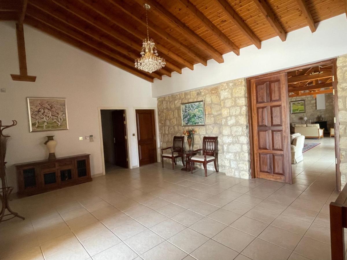 Beautiful Home Paphos ภายนอก รูปภาพ