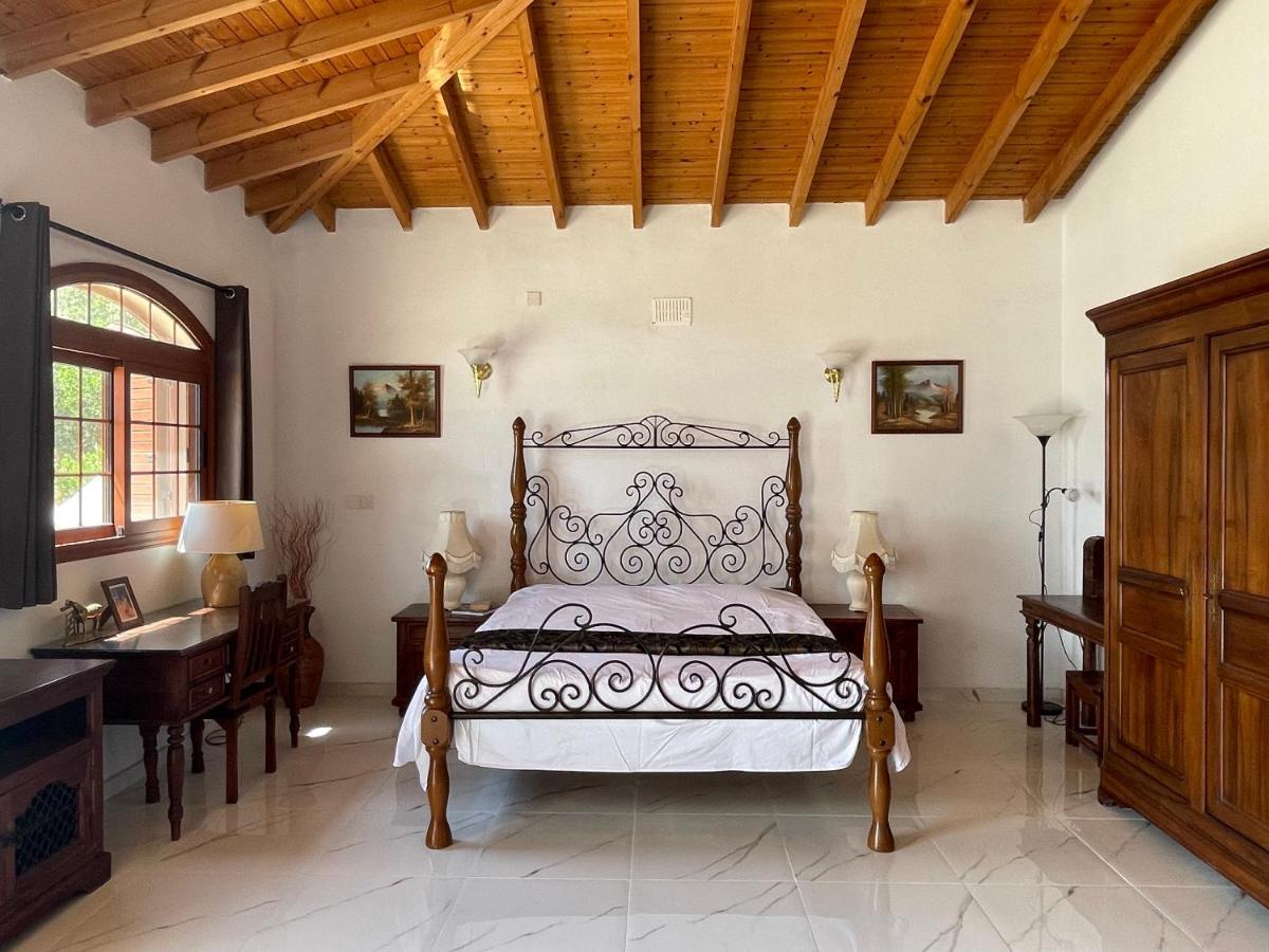 Beautiful Home Paphos ภายนอก รูปภาพ