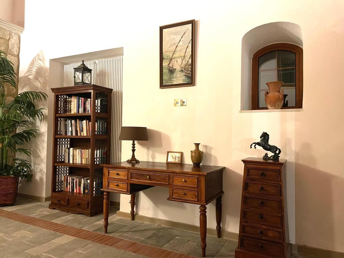 Beautiful Home Paphos ภายนอก รูปภาพ