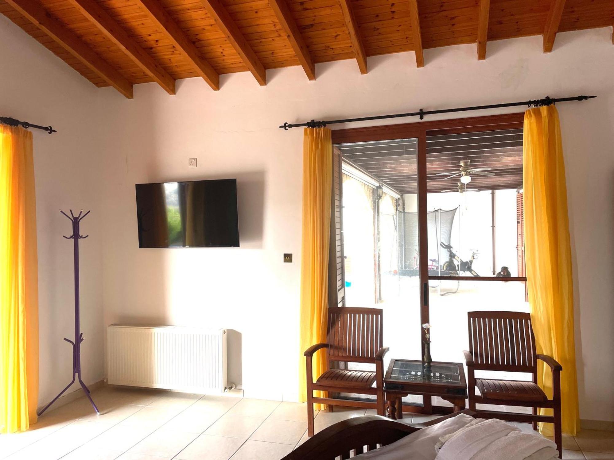 Beautiful Home Paphos ภายนอก รูปภาพ